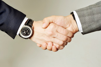 Картинка разное руки часы рукопожатие