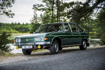 обоя tatra 613, автомобили, tatra, выставка, автошоу, автопробег