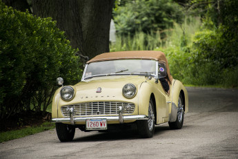 Картинка triumph+tr3 автомобили triumph автопробег выставка автошоу