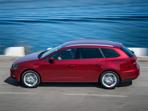 Обои картинки фото автомобили, seat, красный, 2014г, 5f, leоn, st, 4drive