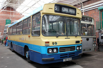 Картинка автомобили автобусы пассажирский транспорт