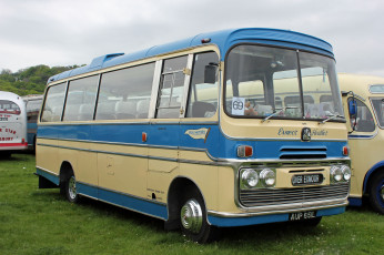 Картинка автомобили автобусы транспорт пассажирский