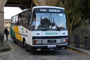 Картинка автомобили автобусы транспорт пассажирский