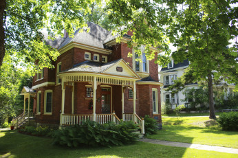 Картинка города -+здания +дома загородный дом