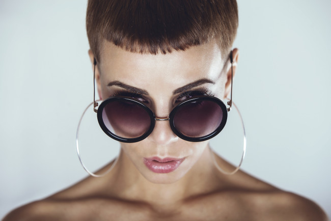 Обои картинки фото девушки, -unsort , лица,  портреты, очки