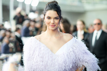 Картинка kendall+jenner +cfda+fashion+awards+2018 девушки знаменитость fashion awards 2018 событие cfda kendall jenner модель