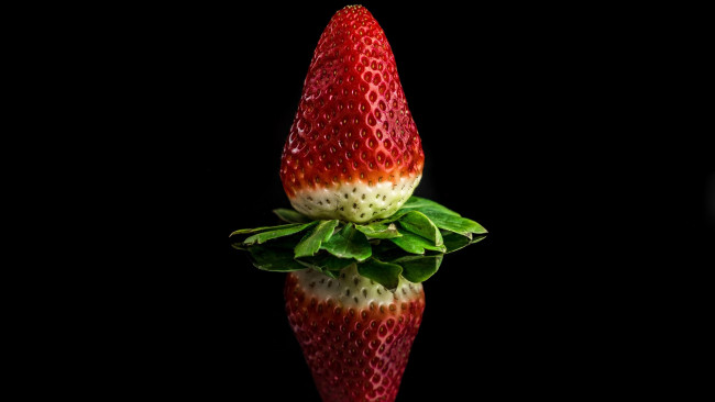 Обои картинки фото еда, клубника,  земляника, ягоды