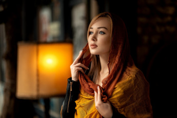 Картинка девушки -+лица +портреты макияж взгляд шарф