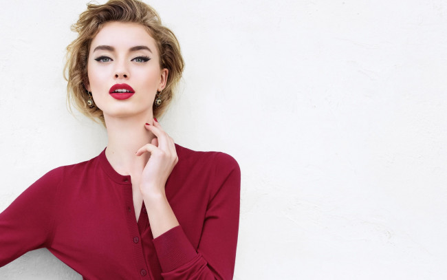 Обои картинки фото девушки, - брюнетки,  шатенки, джулия, маэнца, фотомодели, красавица, блондинка, италия, знаменитость, фотосессия, giulia, maenza