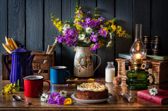 Картинка еда натюрморт лампа бинокль букет свечи торт кофе