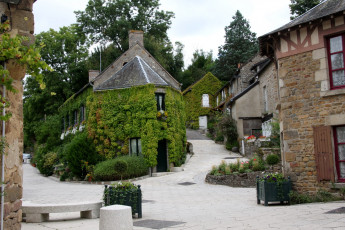 Картинка франция сен сенери ле жере города улицы площади набережные сен-сенери-ле-жере