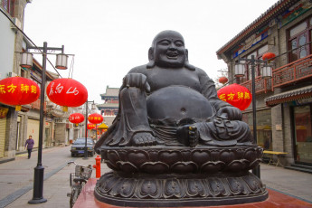 Картинка города памятники скульптуры арт объекты будда