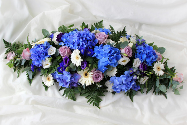 Обои картинки фото цветы, букеты, композиции, эустома, розы, гортензия, герберы