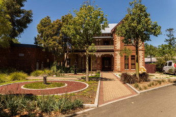 Картинка австралия города -+улицы +площади +набережные дорога здание растения деревья машина