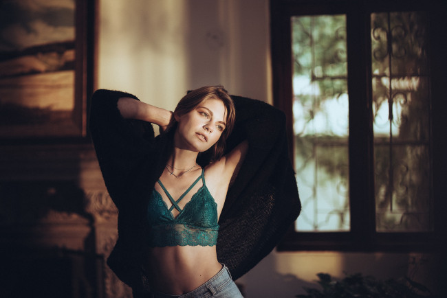 Обои картинки фото девушка, девушки, -unsort , брюнетки, темноволосые, модель