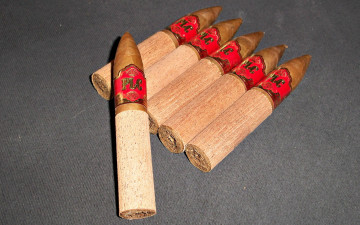 обоя разное, курительные принадлежности,  спички, сигары