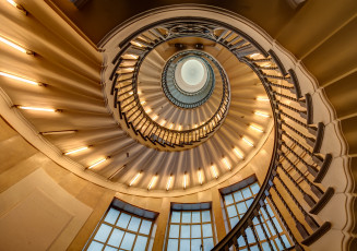 Картинка интерьер холлы лестницы корридоры лестница