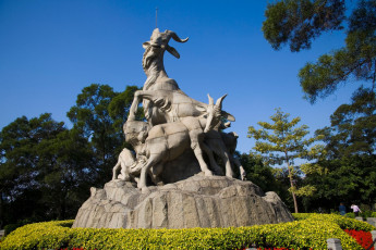 Картинка города памятники скульптуры арт объекты козы скульптура