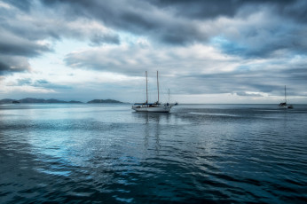 Картинка корабли парусники шхуна парусная бухта