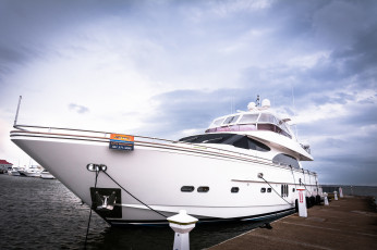 Картинка корабли Яхты причал море канат яхта