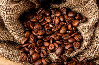 Картинка еда кофе +кофейные+зёрна зерна коричневые мешок
