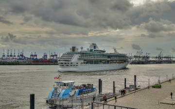 Картинка legend+of+the+seas корабли лайнеры порт лайнер акватория отплытие