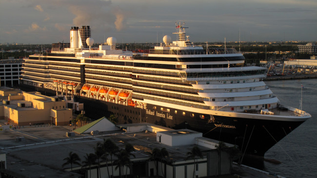 Обои картинки фото корабли, лайнеры, круиз, лайнер