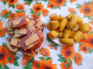 Картинка еда бутерброды +гамбургеры +канапе бананы сыр хлеб колбаса