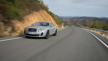 Картинка автомобили bentley серый трасса дорога скорость continental gt бентли горы шоссе