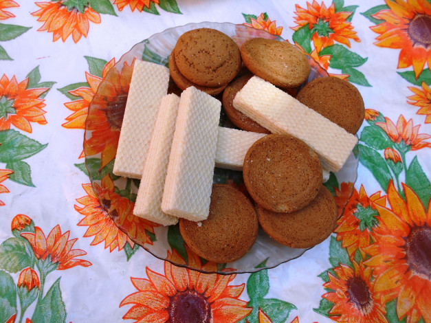 Обои картинки фото еда, пирожные,  кексы,  печенье, вафли, печенье