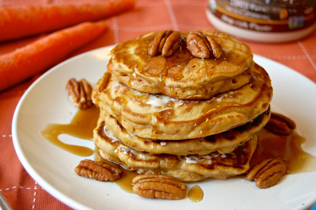 Обои картинки фото еда, блины,  оладьи, оладьи, орехи