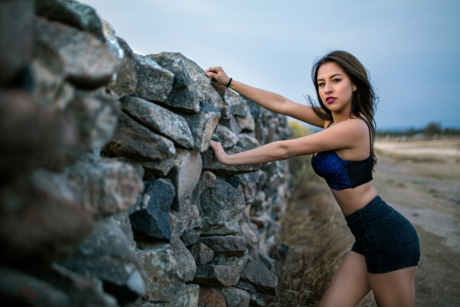 Обои картинки фото девушка, девушки, -unsort , брюнетки, темноволосые, модель