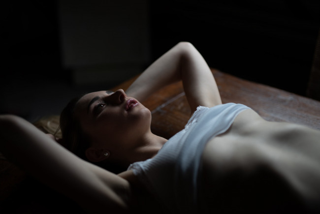 Обои картинки фото девушка, девушки, -unsort , брюнетки, темноволосые, модель