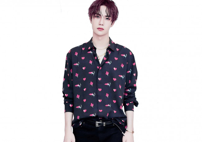 Обои картинки фото мужчины, wang yi bo, актер, рубашка, певец