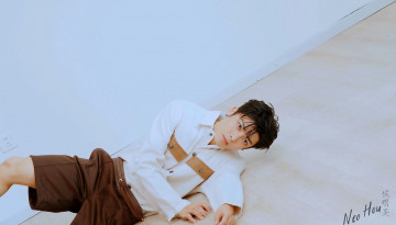 Картинка мужчины hou+ming+hao актер рубашка шорты