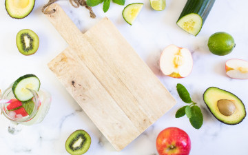 Картинка еда фрукты+и+овощи+вместе огурец киви авокадо яблоко