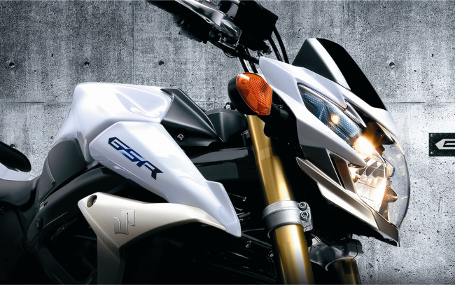 Обои картинки фото мотоциклы, suzuki