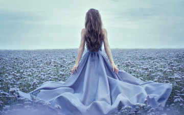 Картинка девушки -unsort+ брюнетки +шатенки девушка спина платье шлейф природа