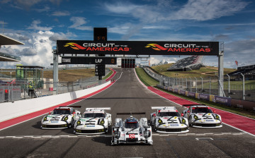 Картинка спорт автоспорт трасса старт