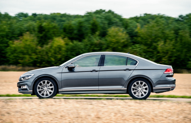 Обои картинки фото автомобили, volkswagen, r-line, passat, 2015г, b8, uk-spec