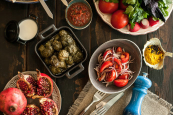 Картинка еда разное овощи зелень гранат салат