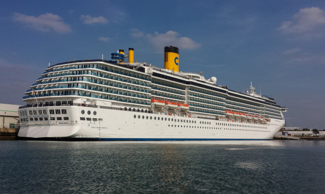 Обои картинки фото costa mediterranea, корабли, лайнеры, круиз, лайнер