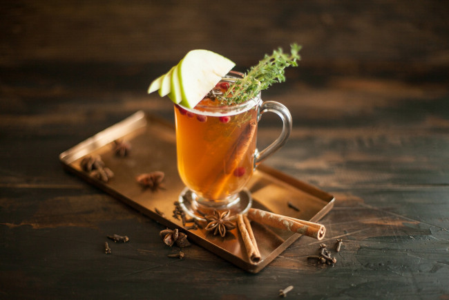 Обои картинки фото еда, напитки,  Чай, яблоко, гвоздика, корица, чай, напиток
