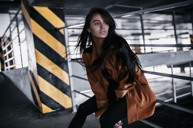 Обои картинки фото девушка, девушки, -unsort , брюнетки, темноволосые, модель