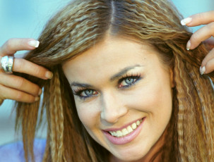 Картинка девушки carmen+electra улыбка лицо блондинка