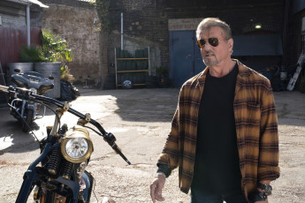 обоя expend4bles ,  2023 , кино фильмы, the expendables 4, неудержимые, четвертая, часть, боевик, триллер, cильвестр, cталлоне, barney, ross, кадры, актер