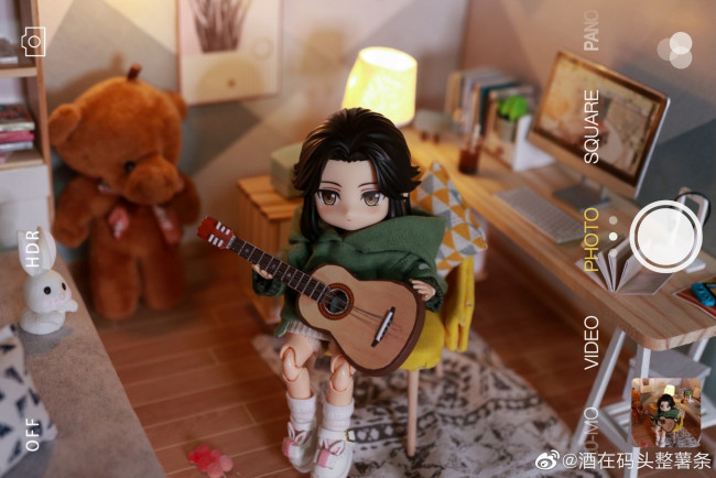 Обои картинки фото разное, куклы, кукла, гитара, комната, съемка