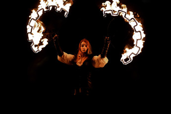 Картинка девушки ира+сокол рыжая наряд огонь