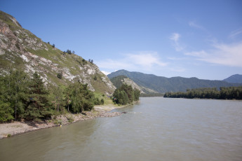 Картинка природа реки озера река горы лес небо облака