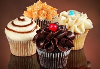 Картинка еда пирожные кексы печенье десерт muffins cream dessert крем кекс пирожное